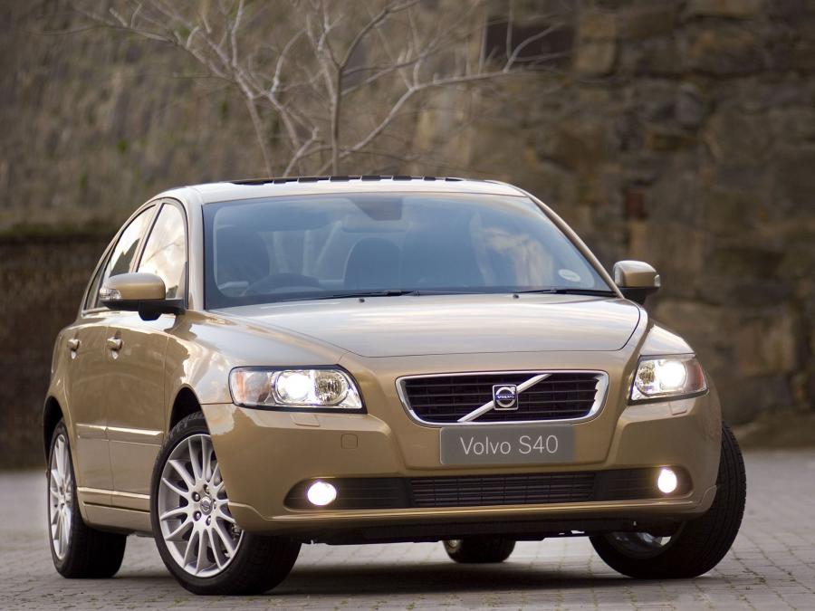  Volvo S40 T5 2007 года  (ZA) (фото 7 из 11)